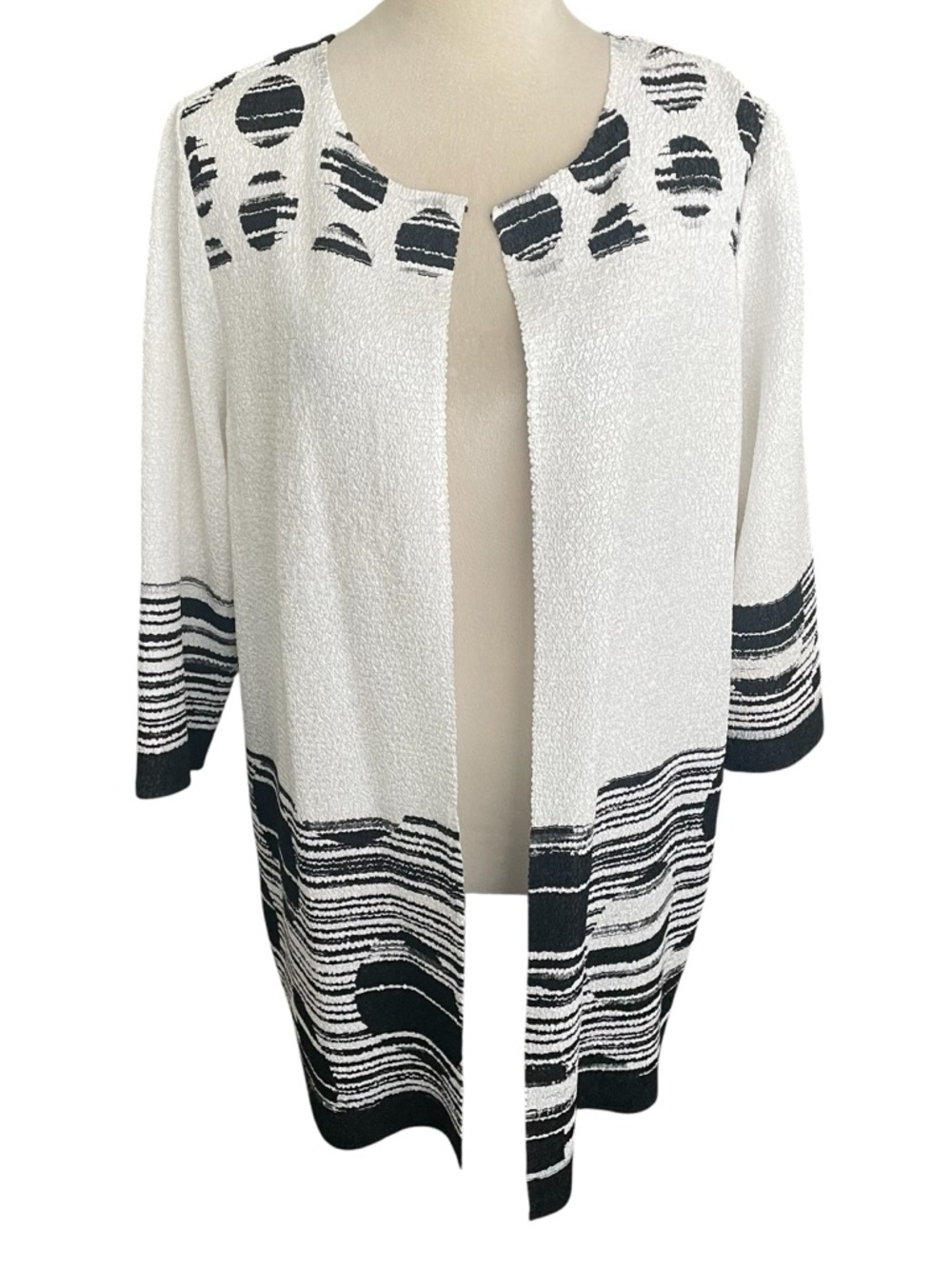 Chico's Travelers Open-Front White Black Patterned Cardigan Sweater L Textured‎